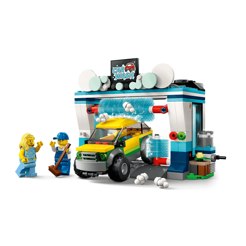 Lego car wash with minifigures and car